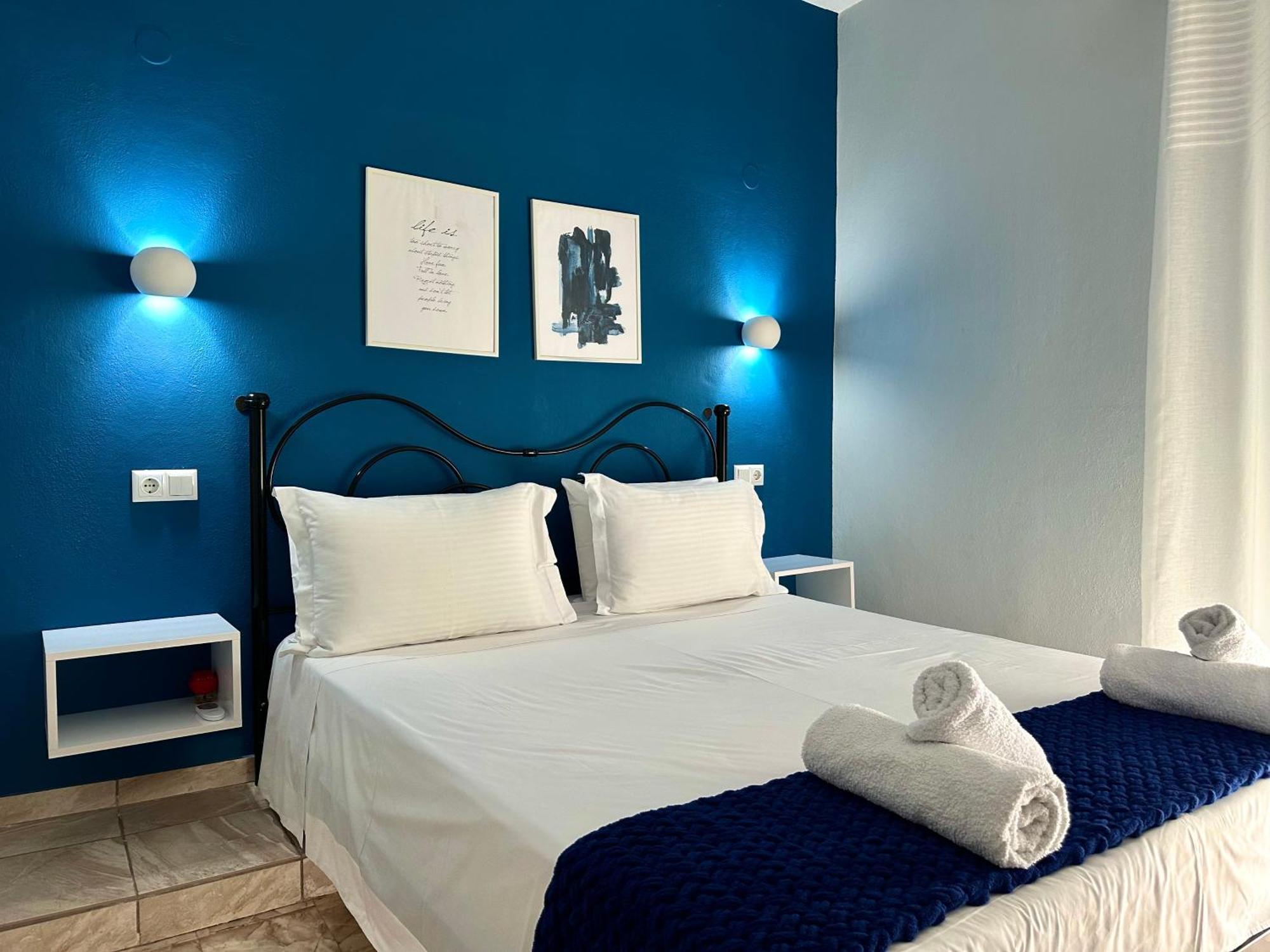W Pearl Suite Néa Péramos Dış mekan fotoğraf